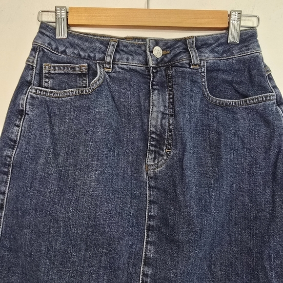 Scanlan Theodore Blue Denim Skirt stretchy - Picture 3 of 13